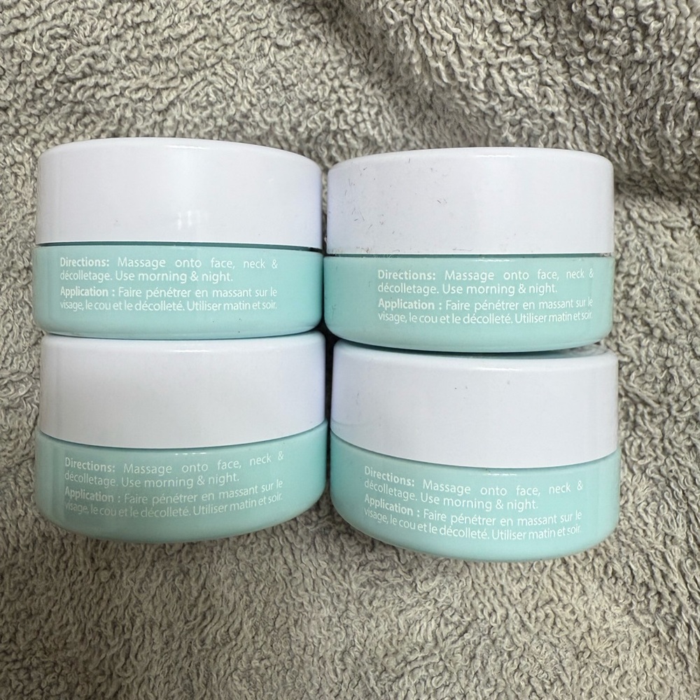 Tarte Drink of H2O Hydrating Boost Cream
net 10 mL / 0.33 Fl. Oz. USA Set of 4 - Picture 2 of 5